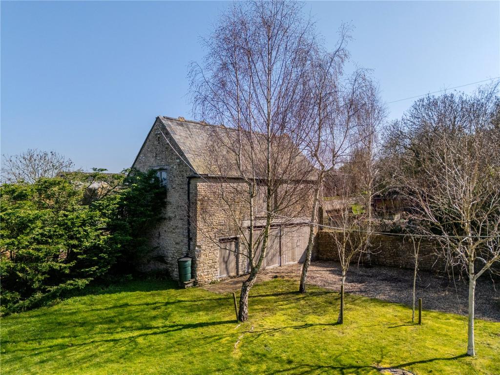 Garage/Coach House