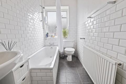 1 bedroom flat to rent, Mount View Road London N4