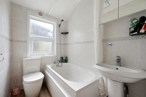 1 bedroom flat to rent, Francis Road, Watford, Hertfordshire, WD18 0QE