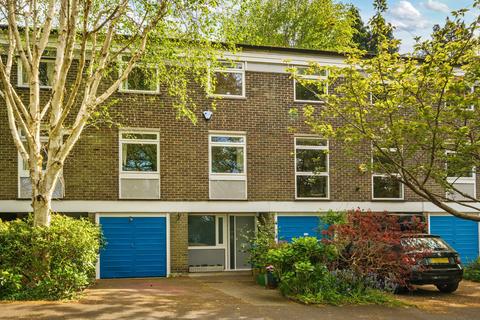 4 bedroom terraced house for sale, Peckarmans Wood, London, SE26