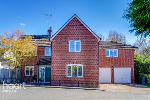 undefined, Earlsmead, Witham