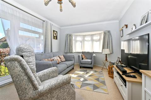 2 bedroom flat for sale, Lewes Road, Eastbourne