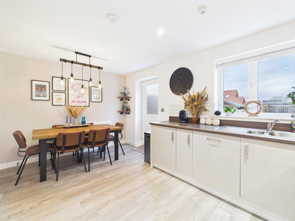 Kitchen/Dining Room
