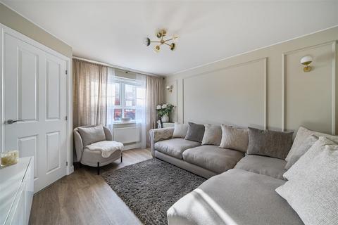 3 bedroom semi-detached house for sale, Axminster Drive, Stourport-On-Severn