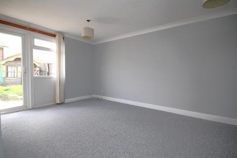 3 bedroom house to rent, Grange Road, Guildford
