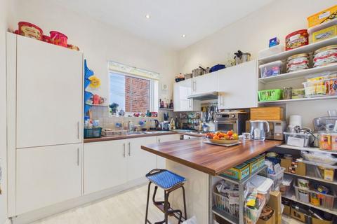 undefined, Flat 1, 9 Church Square