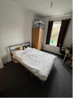 5 bedroom terraced house to rent, Beeston Road, Nottingham NG7