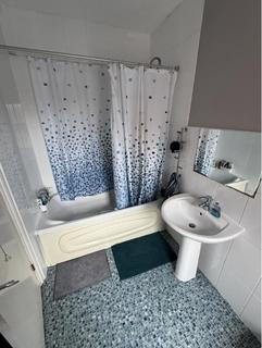 5 bedroom terraced house to rent, Beeston Road, Nottingham NG7