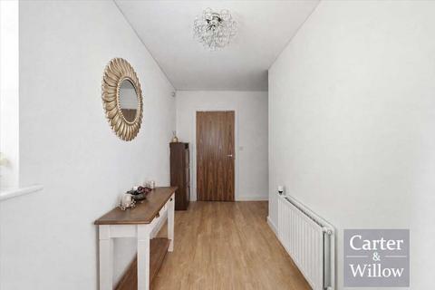 3 bedroom apartment for sale, Breacher House, Essex
