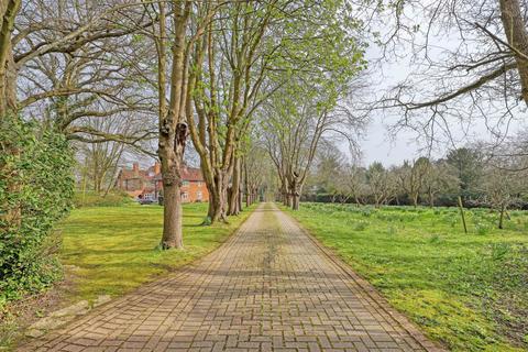 5 bedroom detached house for sale, Winter Hill Road, Maidenhead, SL6