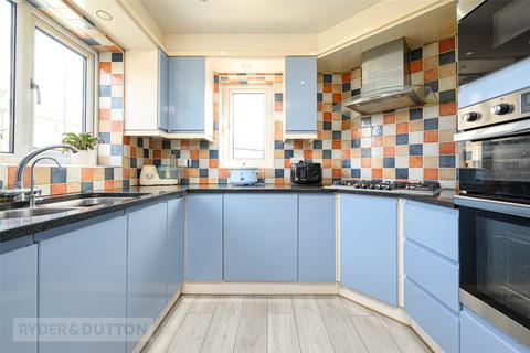 4 bedroom semi-detached house for sale, Deer Croft Crescent, Salendine Nook, Huddersfield, West Yorkshire, HD3