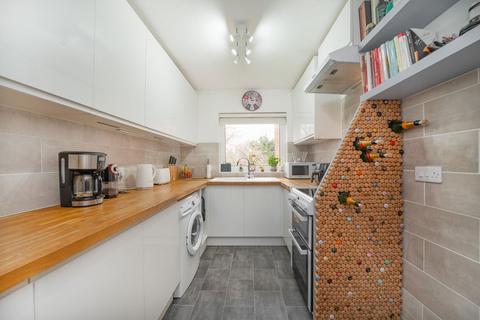 2 bedroom flat for sale, Waldegrave Park, Twickenham TW1