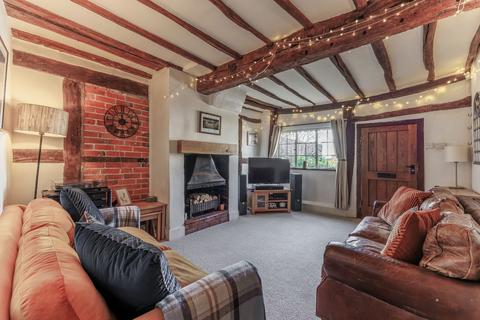 3 bedroom cottage for sale, The Green, Evesham WR11