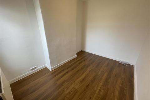 2 bedroom apartment to rent, Liverpool Road, Eccles, Manchester, M30