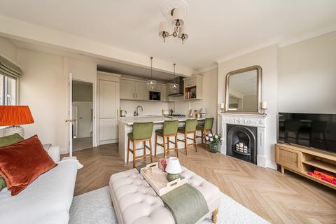 undefined, Graham Road Wimbledon SW19