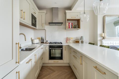 undefined, Graham Road Wimbledon SW19