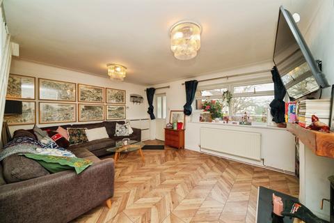undefined, Rowan Tree Close, Greasby, Wirral