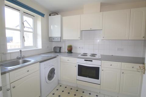 3 bedroom terraced house for sale, Chertsey Road, Byfleet, West Byfleet