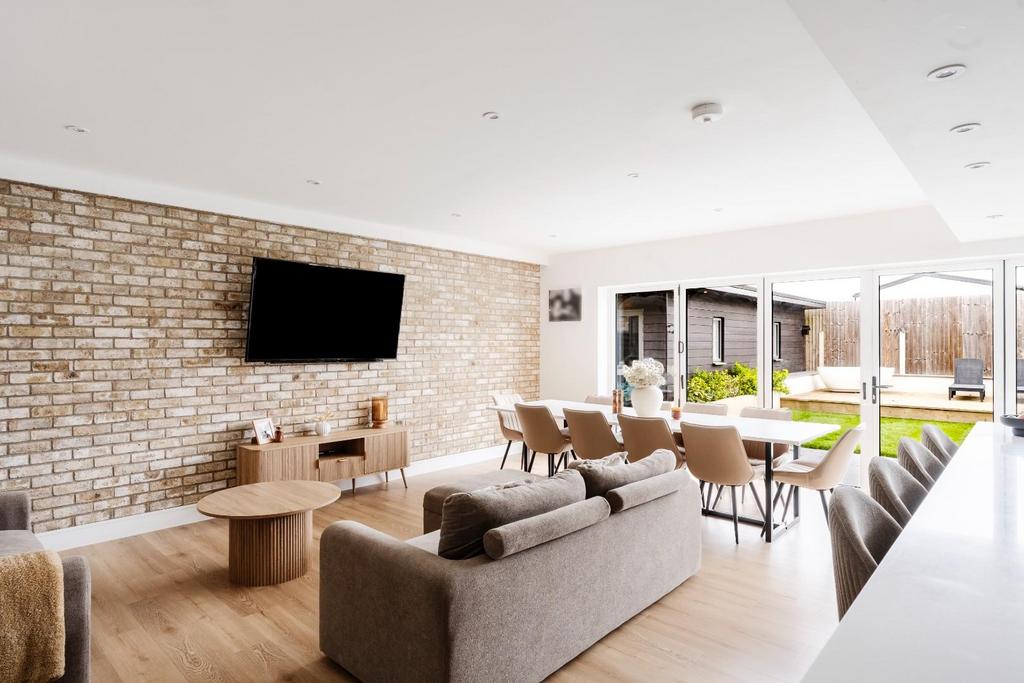 Kitchen/Dining/Reception