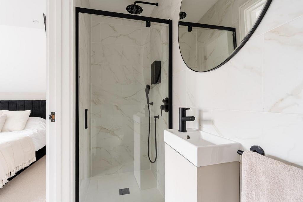 Ensuite Shower Room