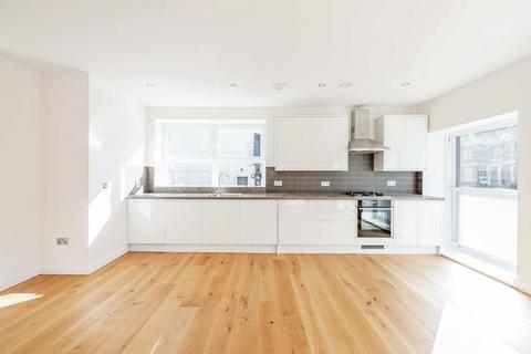 3 bedroom flat to rent, Goldhawk Road, London W12