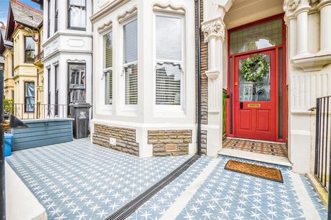 4 bedroom terraced house for sale, Shirley Road, Roath Park, Cardiff