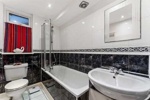 undefined, Augustus Road, London