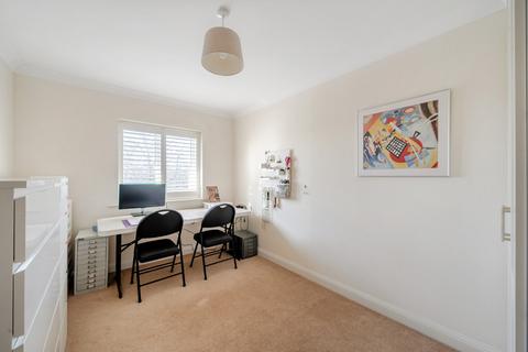 2 bedroom flat for sale, Shannon Way, Chandler's Ford, Eastleigh, Hampshire, SO53