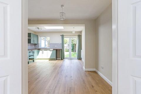 undefined, St Georges Road, Farnham GU9