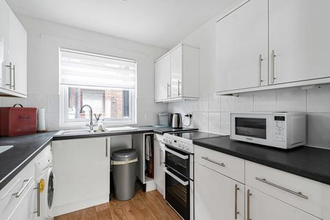 2 bedroom apartment for sale, Fairhaven, Egham, Surrey, TW20
