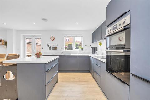 5 bedroom detached house for sale, Prigmore Drive, Bury St. Edmunds