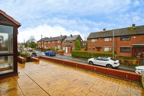 2 bedroom terraced bungalow for sale, Kirkstall Road, Manchester, M24