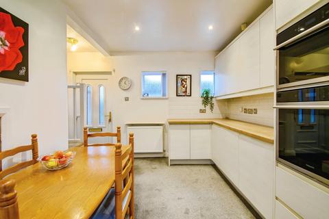 2 bedroom terraced bungalow for sale, Kirkstall Road, Manchester, M24