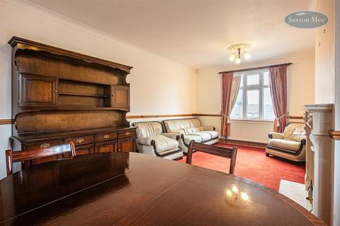 2 bedroom bungalow for sale, Broomfield Lane, Stocksbridge, Sheffield