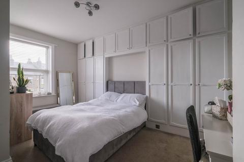 2 bedroom end of terrace house for sale, Owens Terrace, Holmfirth HD9