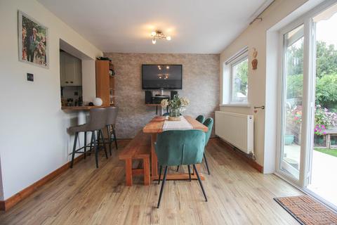 3 bedroom semi-detached house to rent, Hutton 3 Bedroom