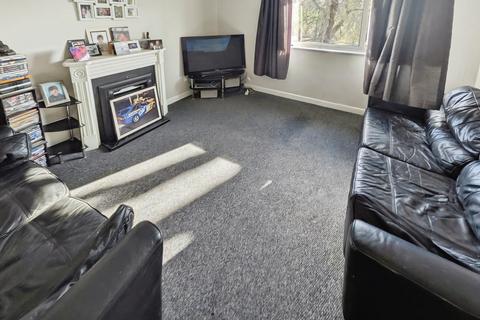 2 bedroom flat for sale, Flat 30, Darlaston Court, 123 Main Road, Meriden, Coventry, West Midlands CV7 7NJ