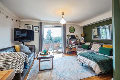 2 bedroom flat for sale, Estuary Reach, Pleasant Row, Gillingham, Kent, ME7