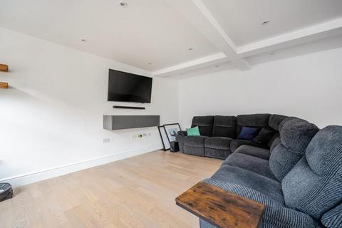 undefined, Newbury,  Berkshire,  RG14