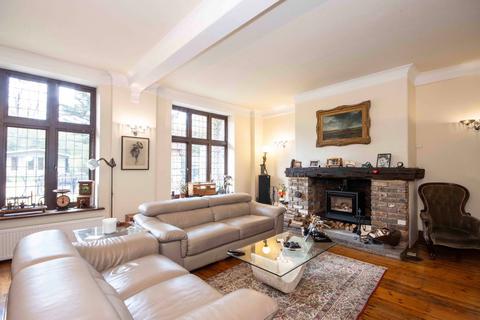 undefined, Commonwood, Kings Langley, WD4 9BA