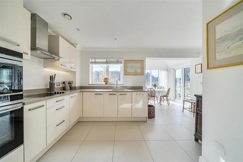 undefined, Hazel Close, Liphook