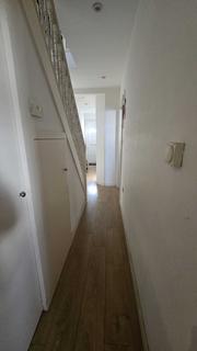 3 bedroom terraced house to rent, Thornton Heath CR7