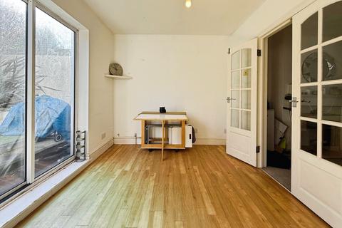 undefined, Derry Road, Bristol BS3