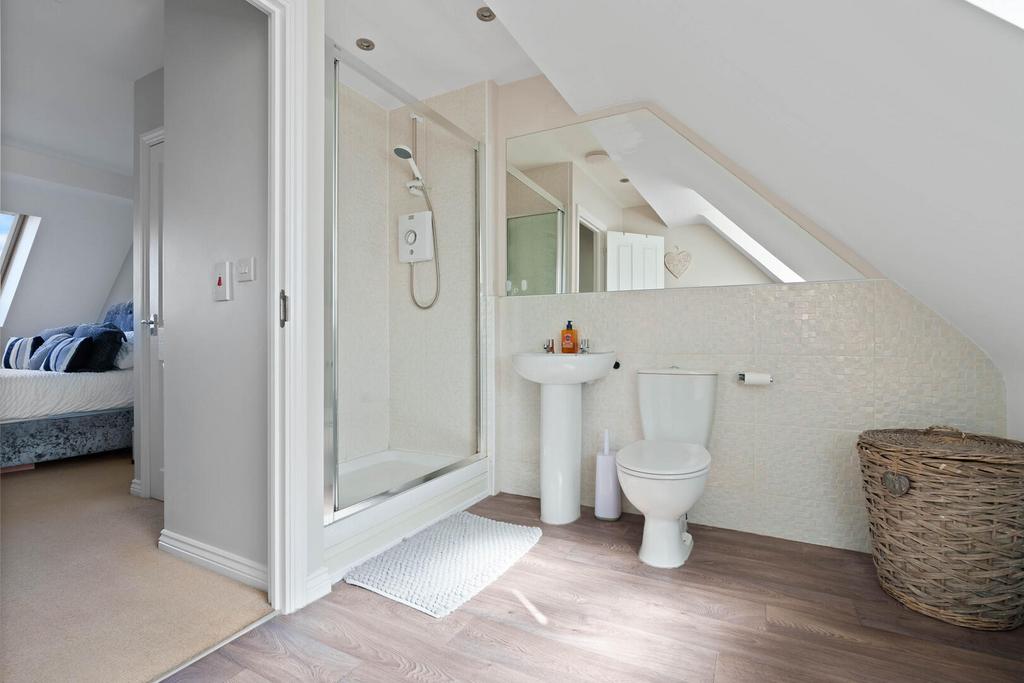 Ensuite