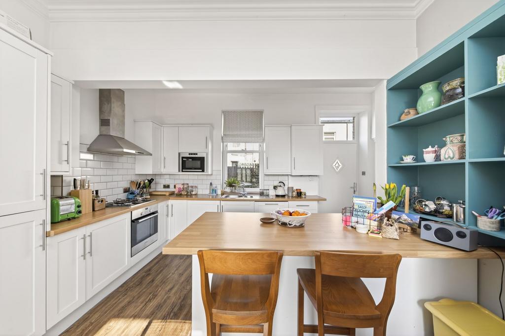 Kitchen continued