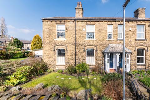 Beaumont Park Road, Huddersfield, HD4