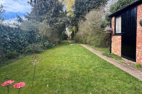 3 bedroom detached house for sale, Hitchin Road, Stotfold, Hitchin, SG5