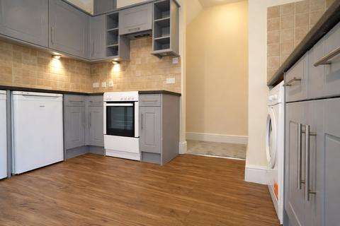 2 bedroom maisonette to rent, Ashford Road, Swindon, Wiltshire, SN1