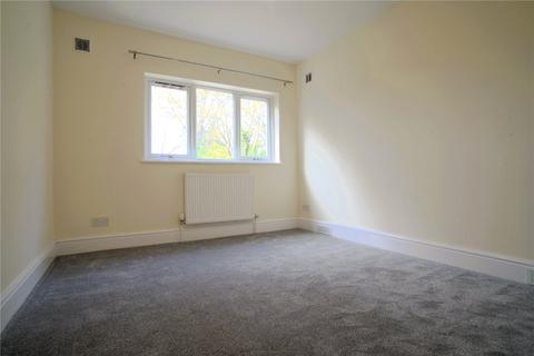 2 bedroom maisonette to rent, Ashford Road, Swindon, Wiltshire, SN1