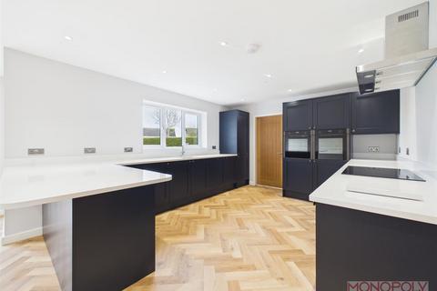 undefined, Erw Ffynnon, Queen Street, Treuddyn, Mold
